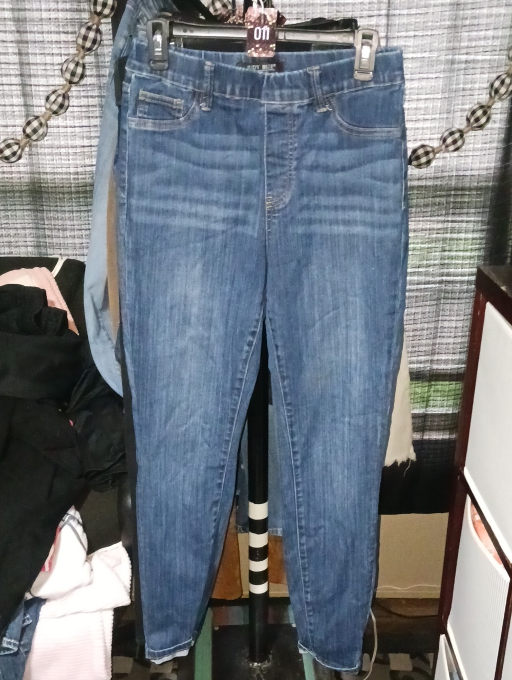 Judy Blue Medium Blue Skinny Jeans